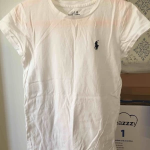  - Polo Ralph Lauren T-shirt i fint skick