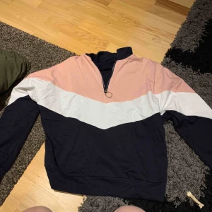  - En tröja aldrig använd 