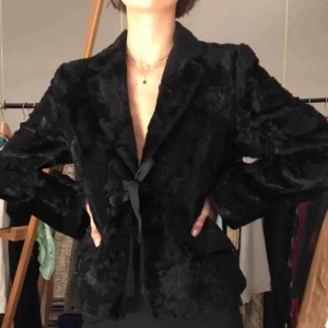  - Svårt fotad, superfin, fake-päls jacka i gott skick! 