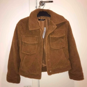  - Tappat bort kvittot så kan ej lämna tillbaka :/ Lappen sitter kvar.  