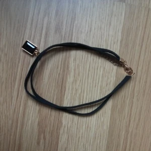  - Halsband choker i svart  Perfekt julklapp 🎄🎅