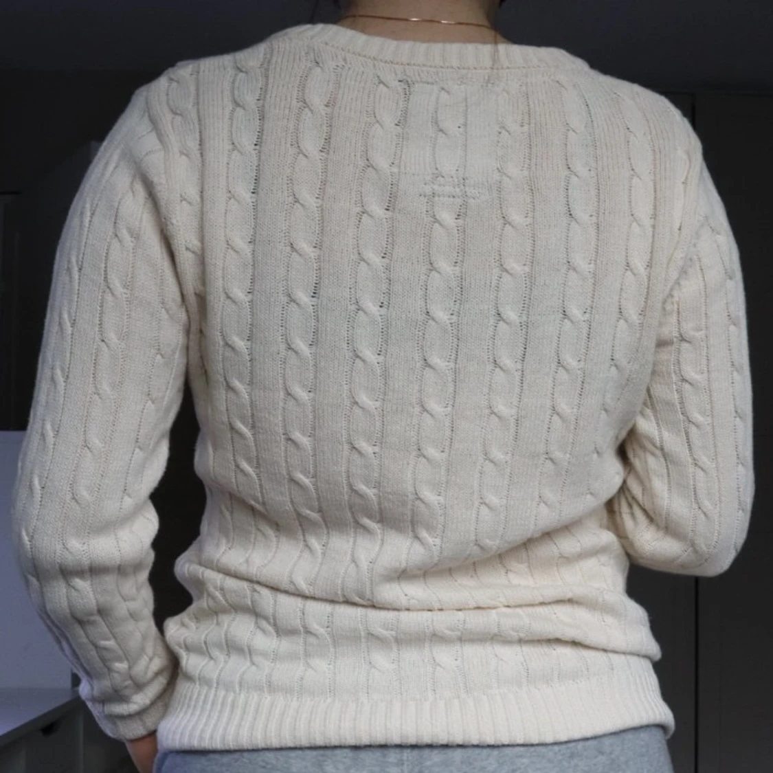 Kabelstickad tröja - 91