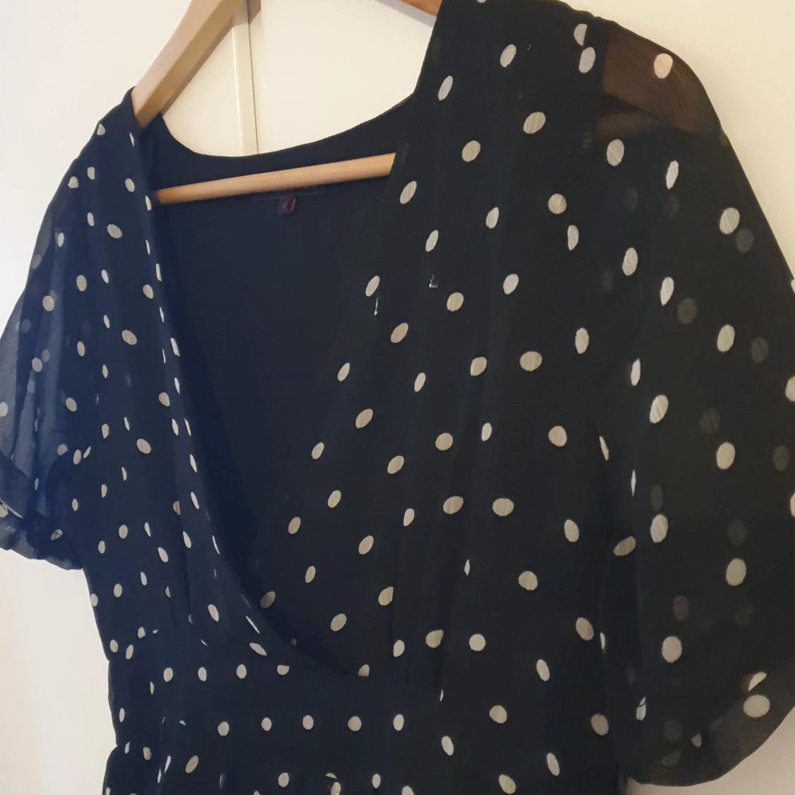 Prickig klänning - 91