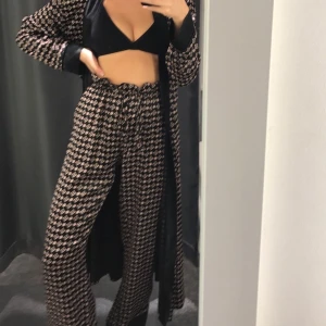 Co ord - Verkligen skitsnyggt set. 100% viskos. 