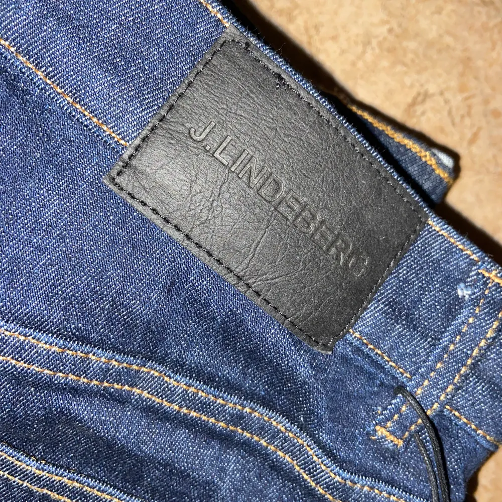 Jeans från J lindeberg Mörkblå Denim W:30 L:32 . Jeans & Byxor.