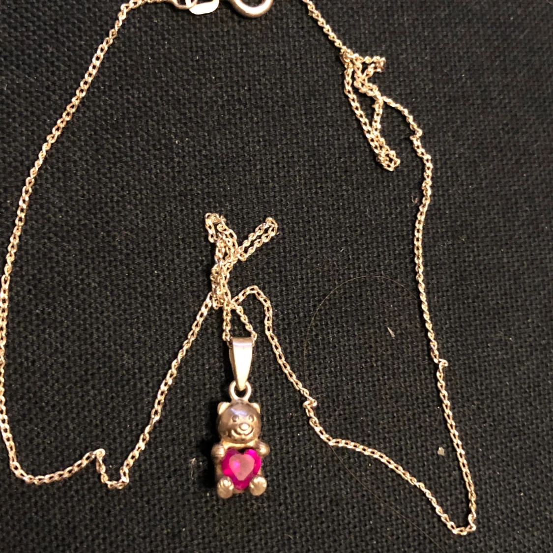 Äkta silver äkta rubin