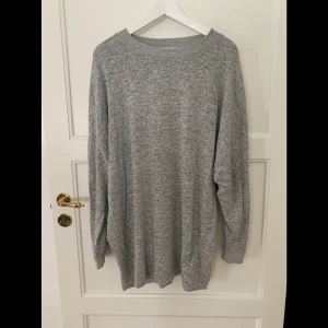 Pull&Bear L - Grå oversized tröja