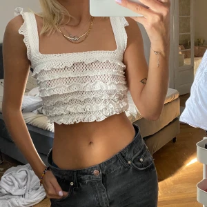 Virkad topp!  - Superfin virkad tröja från Zara. Köpt för någon månad sen men använd endast en gång. 