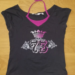 Topp strl 158/168  - Topp strl 158/168 men passar xxs/xs/s från hearth quake. Frakt tillkommer 