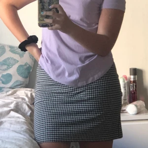 Rutig kjol💘 - Knappt andvänd, storlek M💕