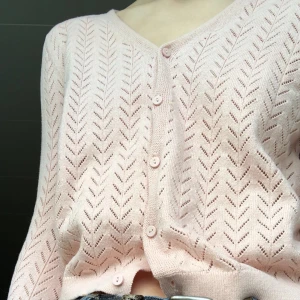 kofta  - inte använd 🍁 skulle säga att det är strl s/m men det beror på hur man vill att den ska sitta. den funkar till en xs också men då sitter den lite lösare. jag är en s