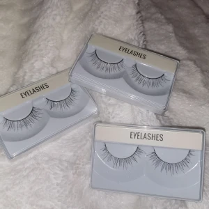 Lösögonfransar - Säljer lösögonfransar i paket om 3 för 15 kr! Tyvärr medföljer inget lim 💕 