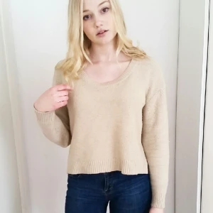  - very good condition, never worn.