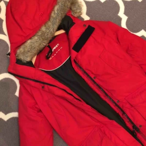  - Everest jacka, som ny då jag har massa andra som jag använder!