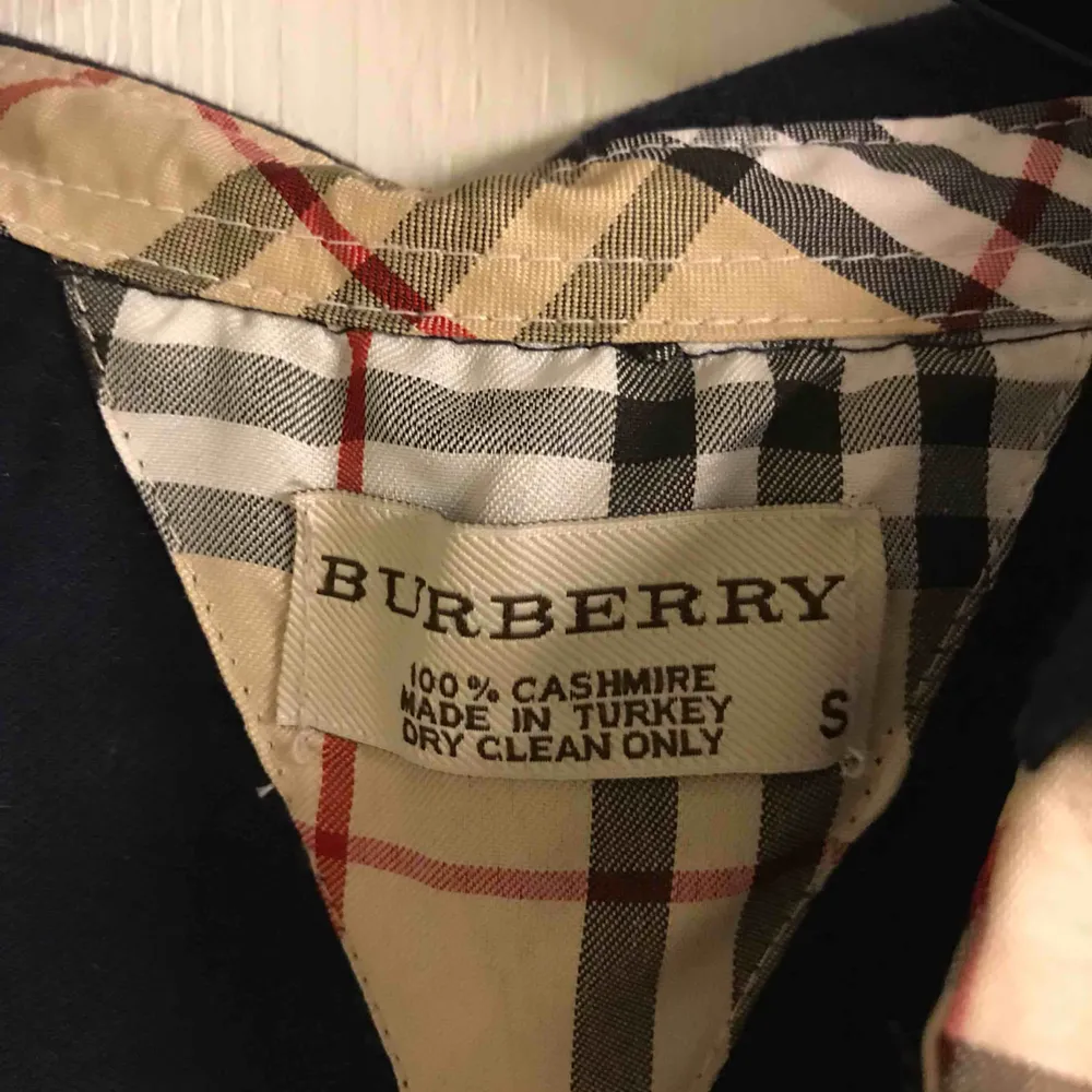 Burberry tshirt dress Köpt second hand. Bra skick. Klänningar.