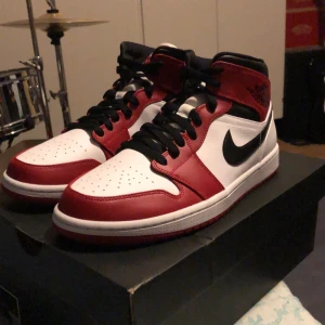 Jordan 1 chicago - Helt nya, box och kvitto ingår, storlek 43