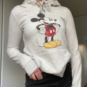Hoodie - (FRI FRAKT( I ny skick, skön och mjuk inuti.