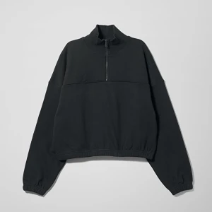 Zip up Sweater från weekday - Sparsamt använd. Storlek M, passar även S. 150kr, frakt tillkommer!💗