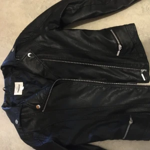 Skinjacka  - Fin skinjacka passform S