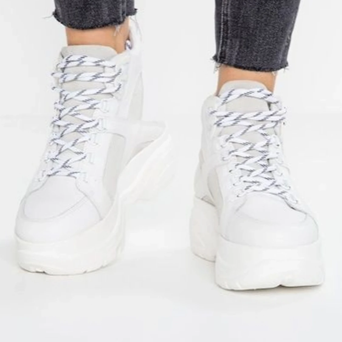 Bullboxer chunky höga sneaker strl 37