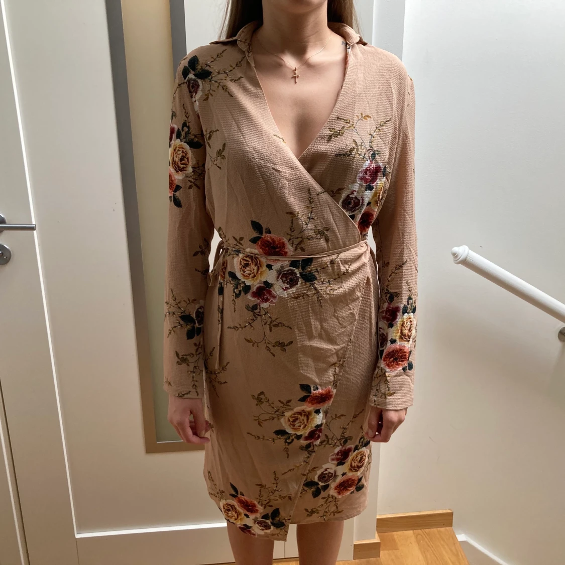 Blommig klänning - 90