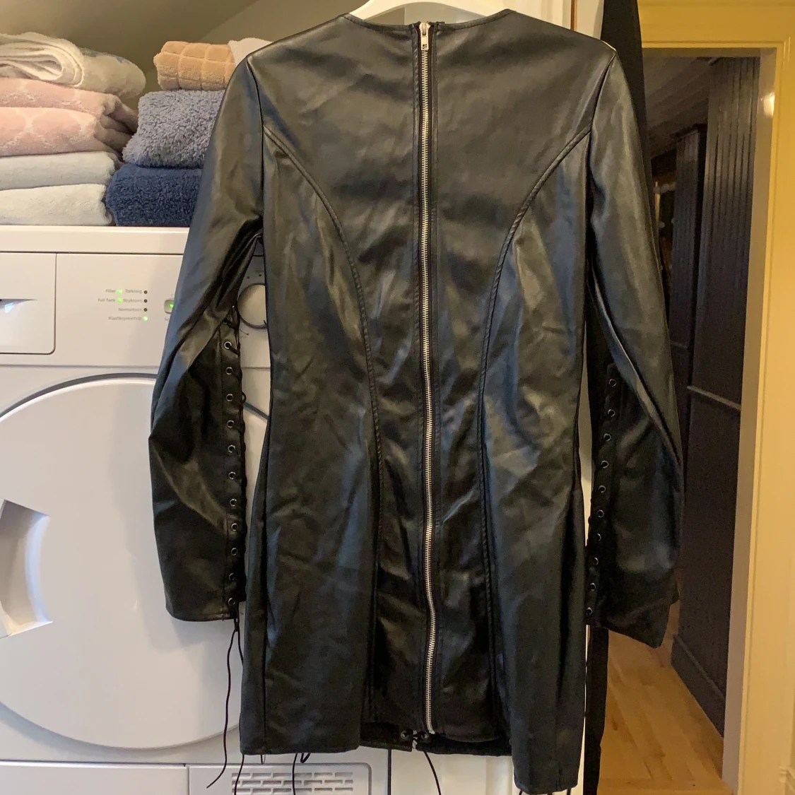 Ann Summers fux Läder klänning storlek 40 - 90