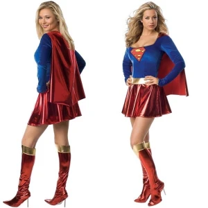 Superwoman klänning - Superwoman klänning som sitter så bra!! Bara använd en gång på halloween, så som ny. 🦋