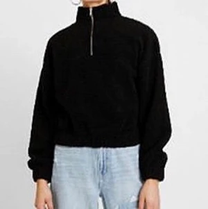 Svart tröja med dragkedja  - Från Gina pris kan diskuteras, skriv privat vid intresse💖