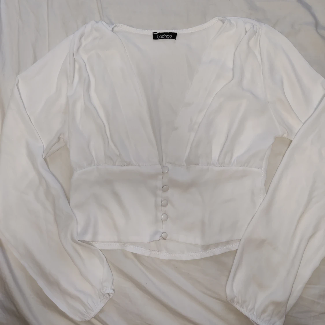 Volume sleeve button up croptop - 90