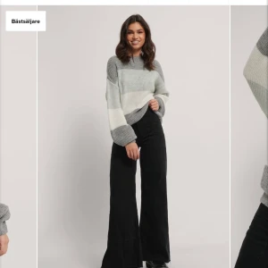 Stickad tröja - Stickad tröja från Nakd i stl XS. Väldigt oversized och passar mig bra som har S/M. Kolla andra och tredje bilden för rätt färg :) 