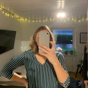 Randig skjort blus  - Randig skjorta från hm💕