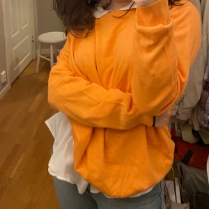 Orange long sleeve hampton republic  - Dm för mer info eller bilder;) Köpare står för frakt