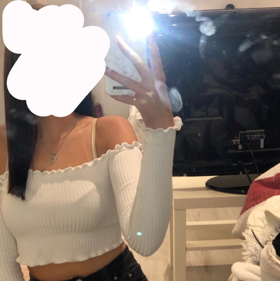 En vit tröja från new yorker, storlek xs ( 40kr) 