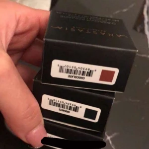 Anastasia dipbrow - Helt nya dipbrows från anastasia i färgerna chocolate och granite, perfekt att ge i julklapp eller att köpa till sig själv 💕 180kr st