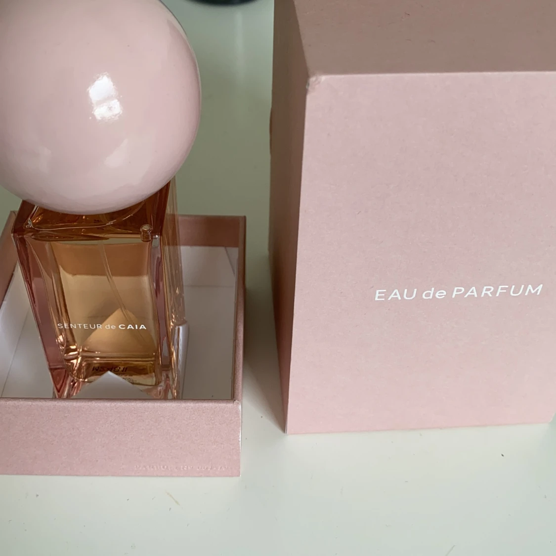 Caia parfym