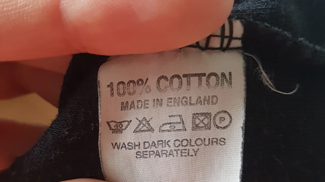 Svart bomulls t-shirt med tryck - 91