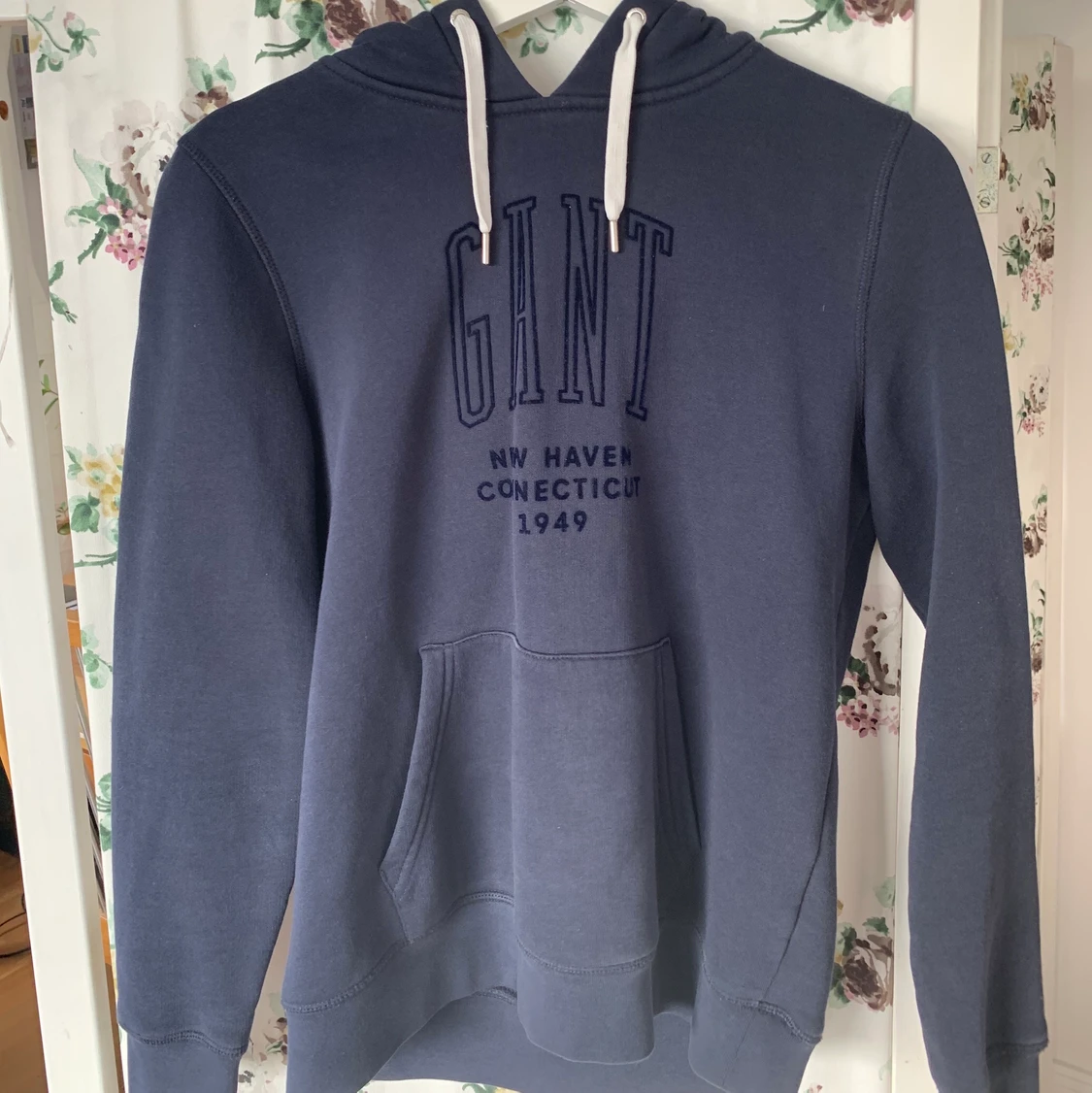Mörkblå Gant hoodie