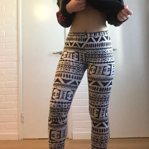  - Supersköna leggings med bra röv