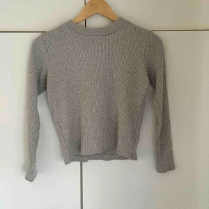  - Tröja från bikbok, bra skick, storlek XS