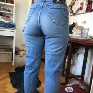  - Ljus blåa jeans. Om du säker mått är det bara att kontakta!