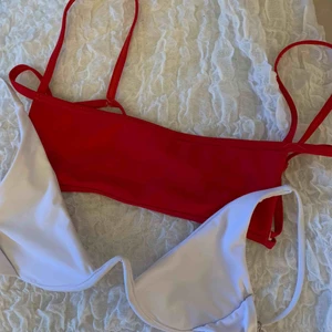  - Bikinis, 60kr styck, 100kr för ett set och 200kr för alla! Köpt av en annan plickare, endast testade. Självklart tvättade. (Röda, vita och gula är sålda)