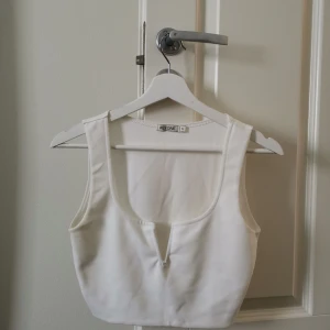 Vitt kort linne  - Linne från Nelly 