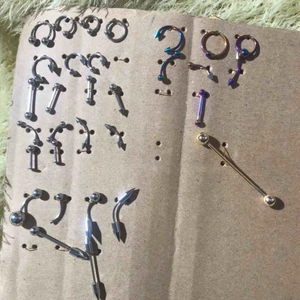  - Piercingar i olika modeller och storlekar. 30kr/st eller 20kr/st vid köp av fler 