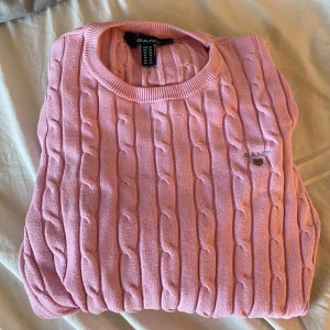 Gant tröja - En kabelstickad tröja från gant. Nypris runt 1200kr. Buda gärna:)