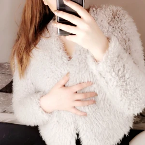 Fluffig jacka från gina - Fluffig jacka från gina, knappt använd. Storlek S. 200 kr inklusive frakt. 