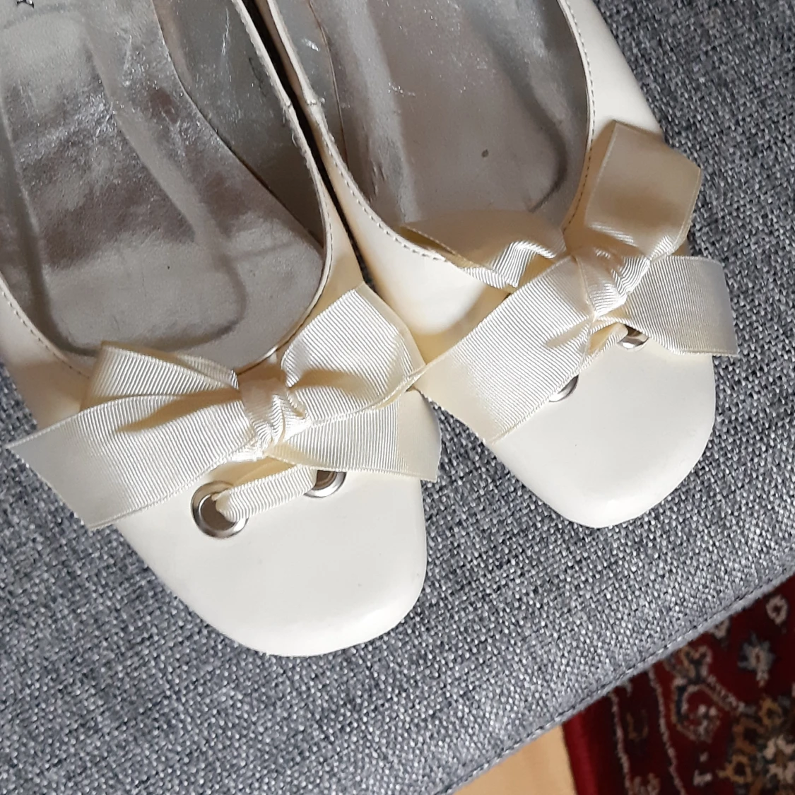 Vita lackballerinas - 90