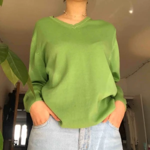  - Jätteskön limegrön tröja! 💚💚