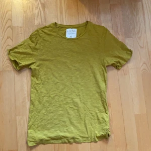 T-shirt  - Bra skick