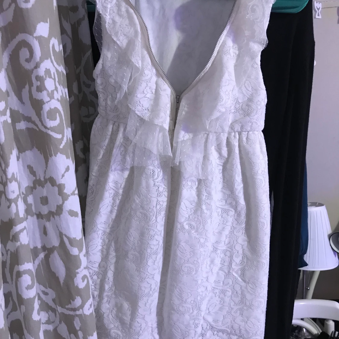 Vit spets klänning  - 90