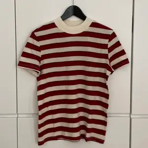 Zara high neck 90s inspiration burgundy & beige striped tee-shirt. Perfect condition, never worn.